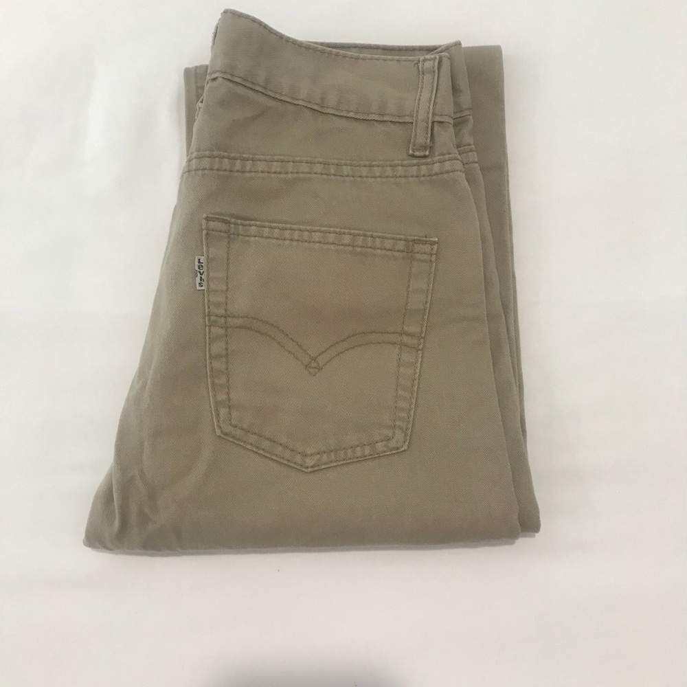 73. levis 514 straight no  size tag )measures in photo  $7